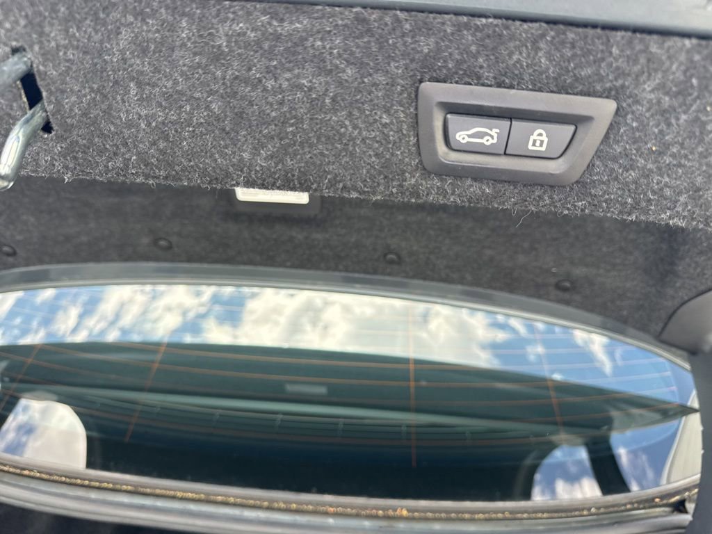 Used 2018 BMW 530i RWD image 12