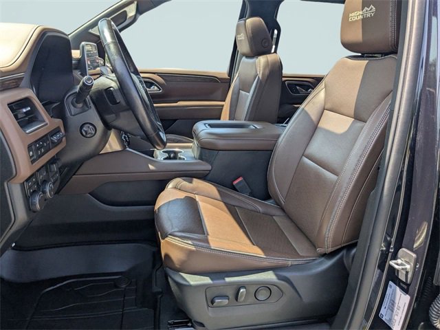 Used 2021 Chevrolet Suburban High Country w/ Premium Package image 19