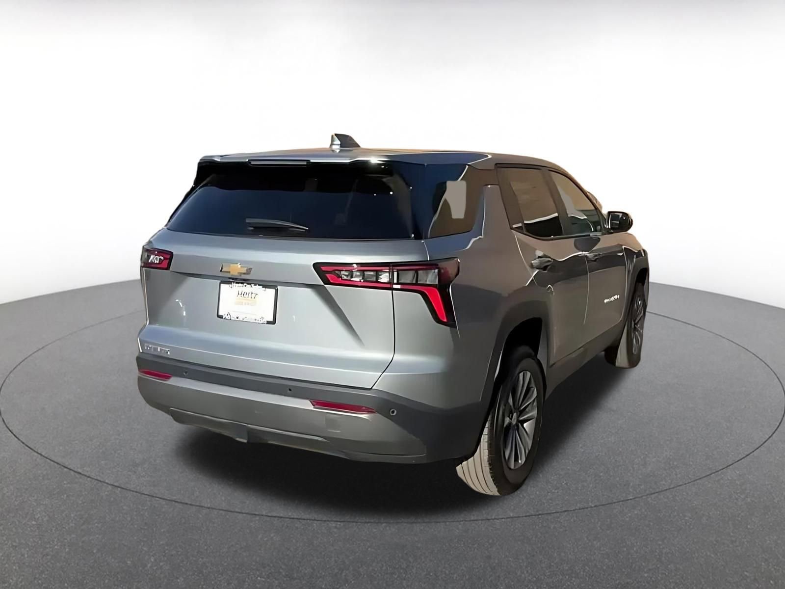 Used 2025 Chevrolet Equinox LT FWD image 12