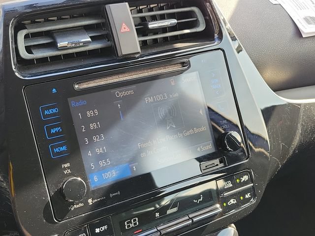 Used 2016 Toyota Prius Three FWD image 27