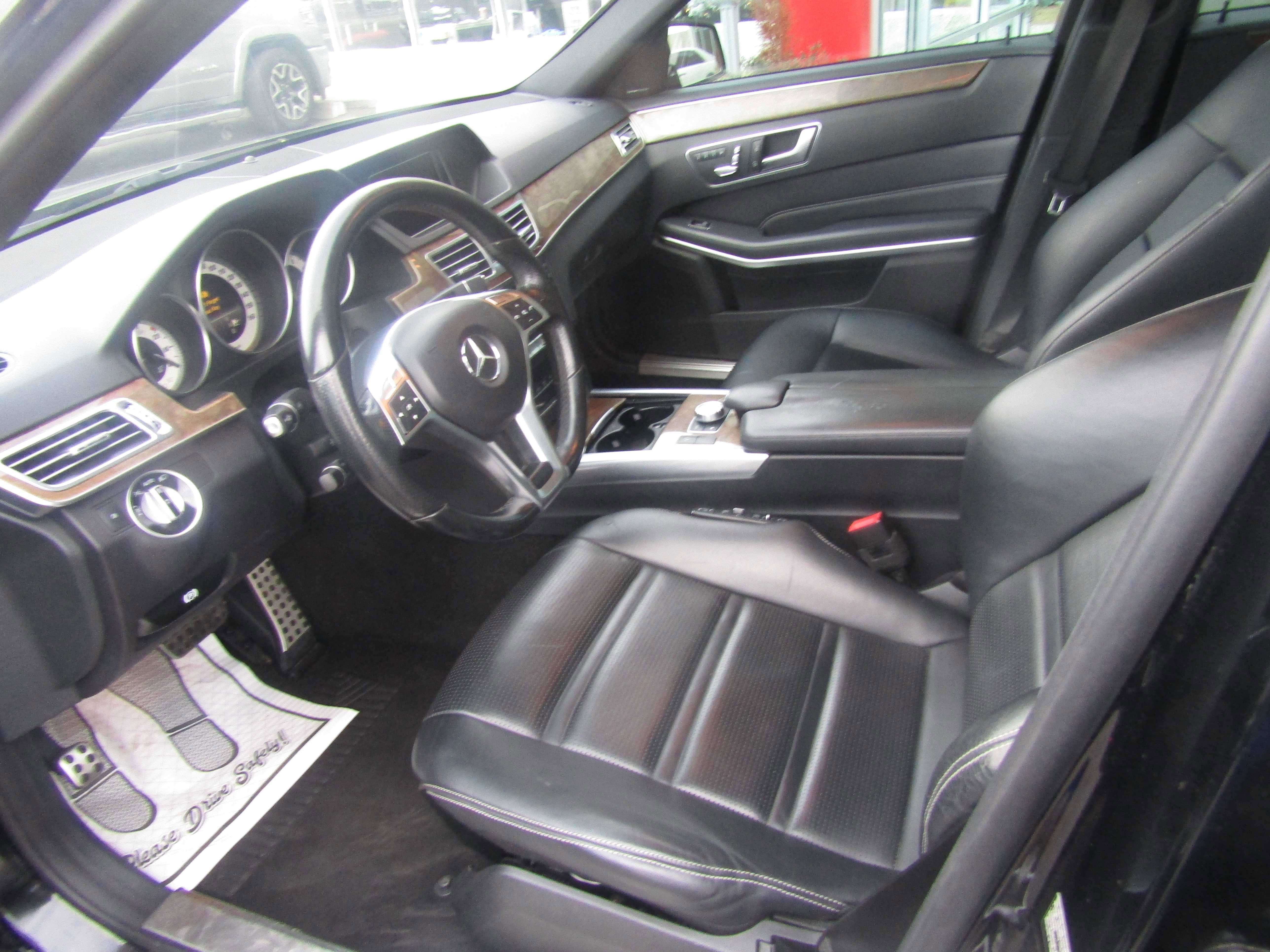Used 2015 Mercedes-Benz E 350 4MATIC Sedan w/ Premium 1 Package image 9