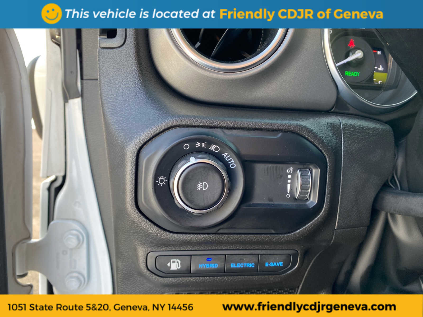 Used 2023 Jeep Wrangler Unlimited Rubicon 4xe w/ Steel Bumper Group image 17