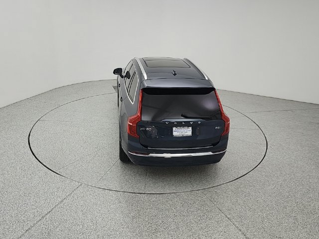 Used 2025 Volvo XC90 B5 Plus w/ Protection Package Premier AWD/4WD image 14