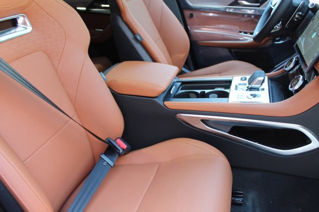 New 2026 Jaguar F-PACE R-Dynamic S image 3