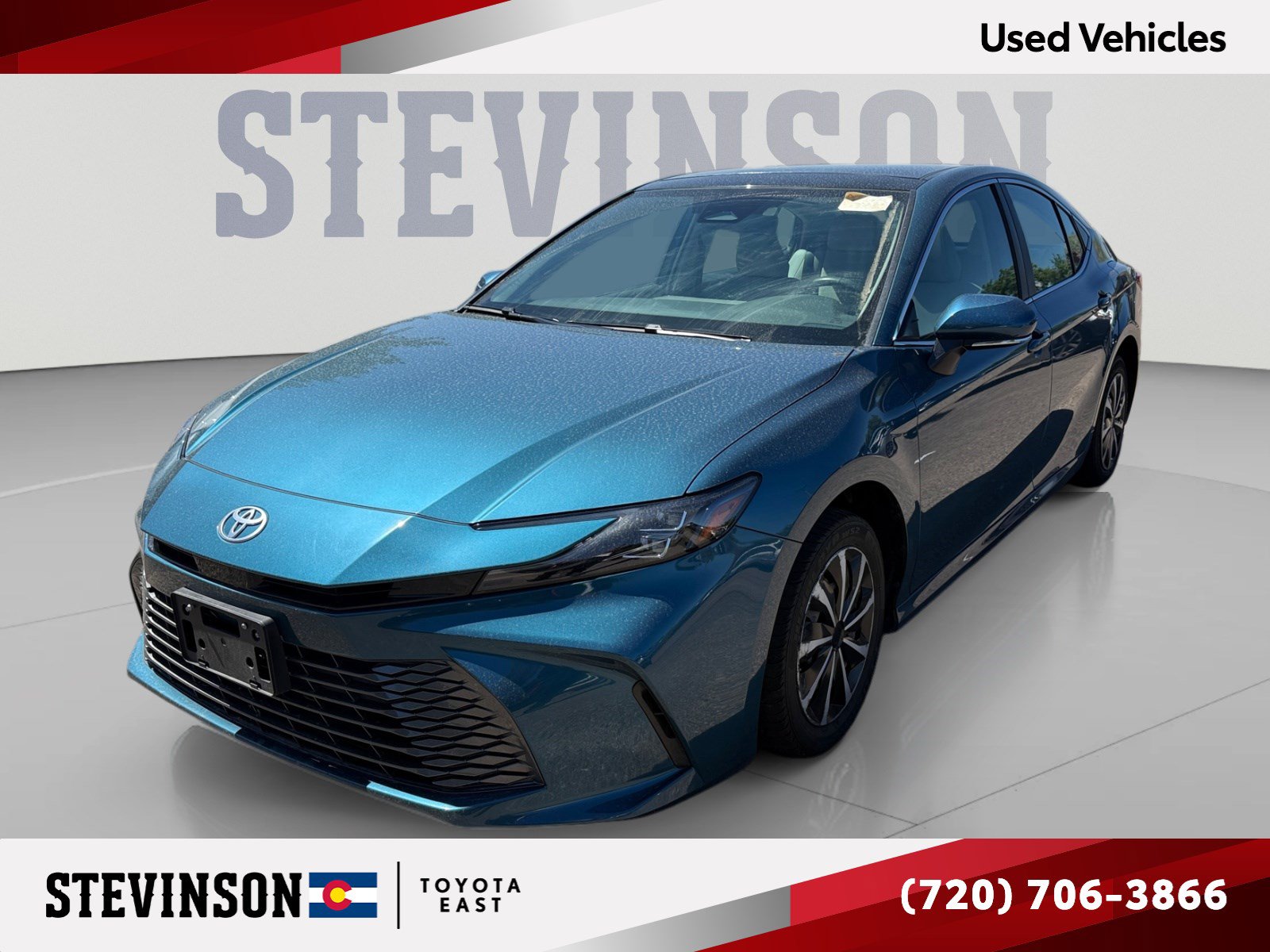 Used 2025 Toyota Camry XLE AWD/4WD image 1