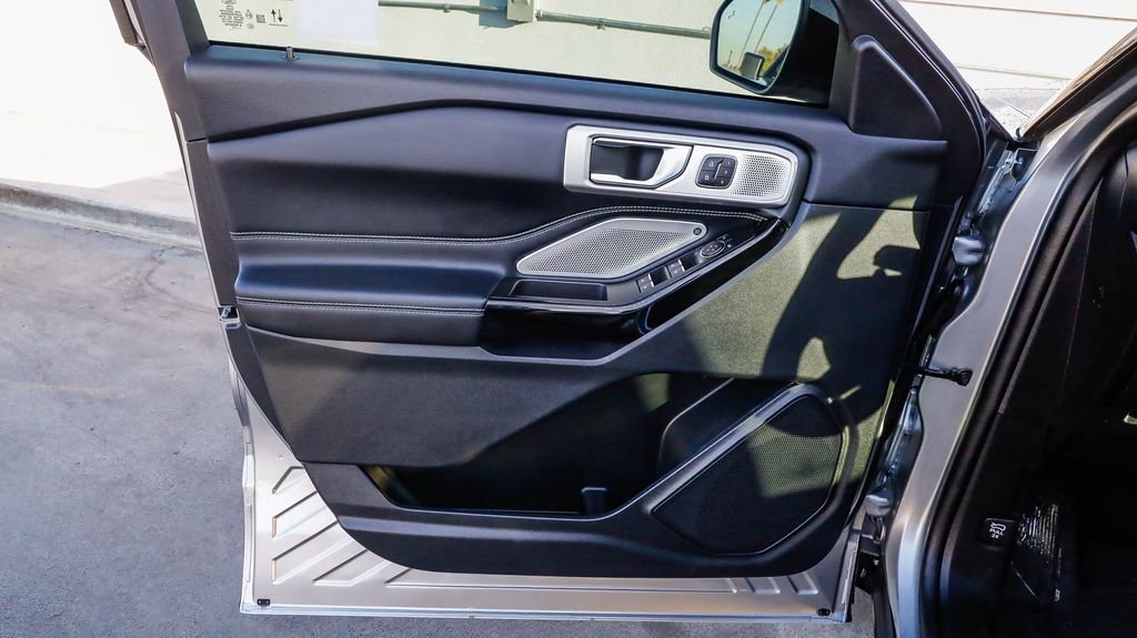 Used 2021 Ford Explorer ST w/ Equipment Group 401A image 22