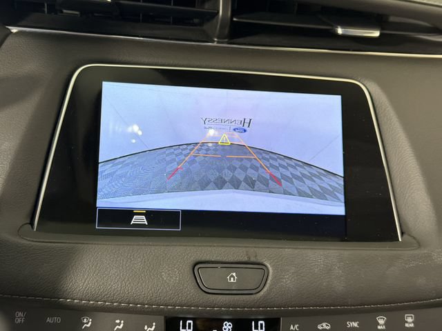 Used 2023 Cadillac XT4 Premium Luxury FWD image 4