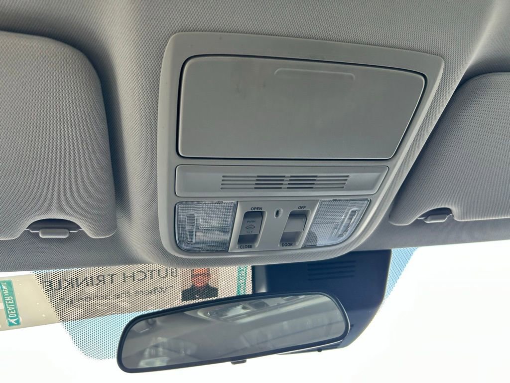 Used 2019 Honda Accord EX image 26