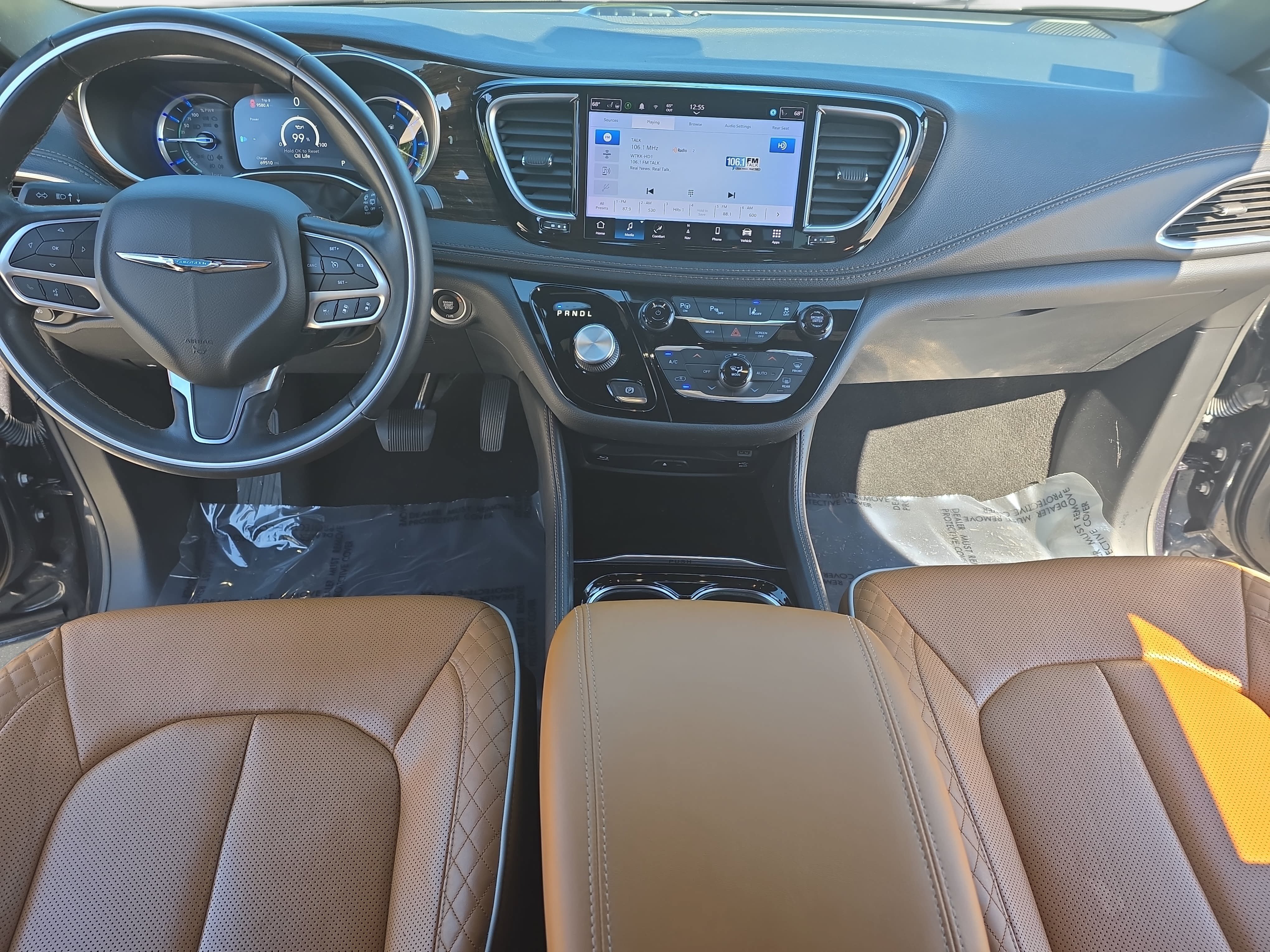 Used 2021 Chrysler Pacifica Pinnacle FWD image 9