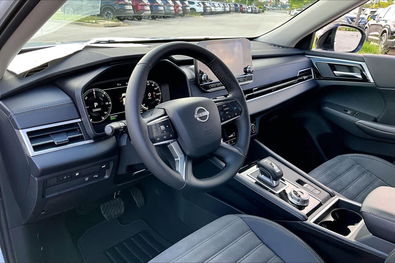 New 2026 Nissan Rogue SL image 8