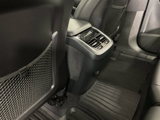 Certified 2025 Volvo XC90 B5 Core w/ Protection Package Premier AWD/4WD image 18