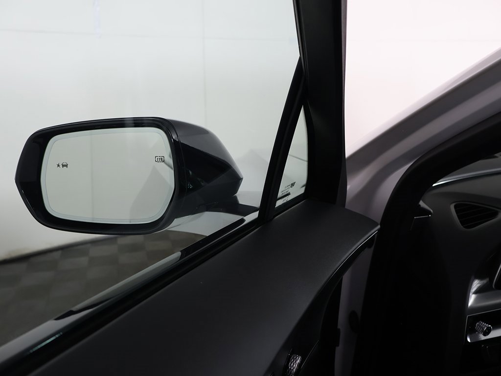 Used 2025 Cadillac Lyriq Sport w/ LPO, Floor Liner Package image 33