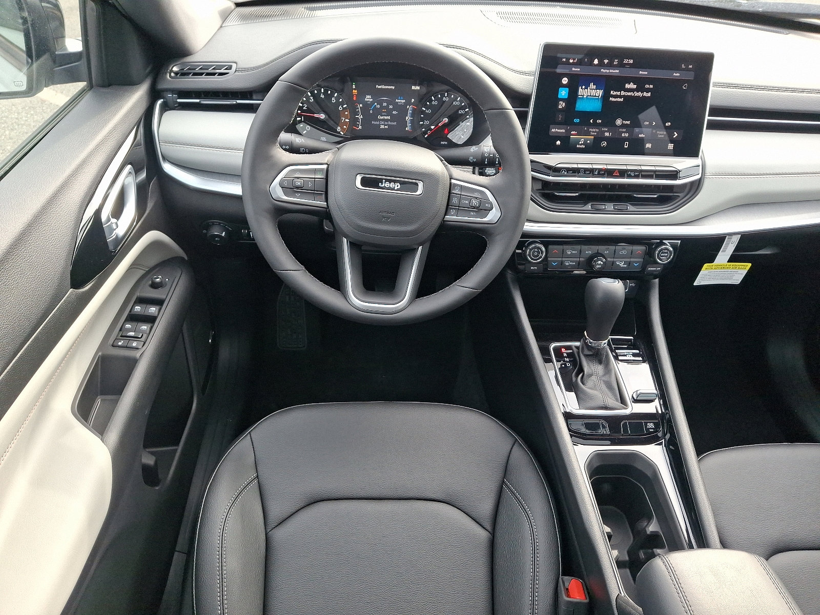 New 2025 Jeep Compass Limited w/ Sun & Sound Group image 8