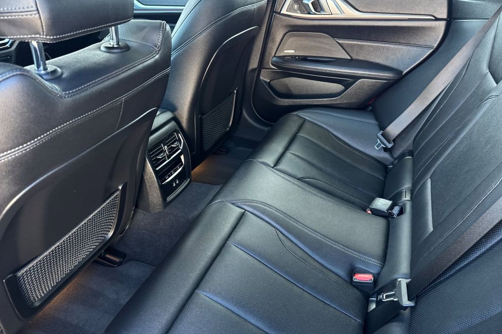 Used 2023 BMW i4 eDrive35 image 12