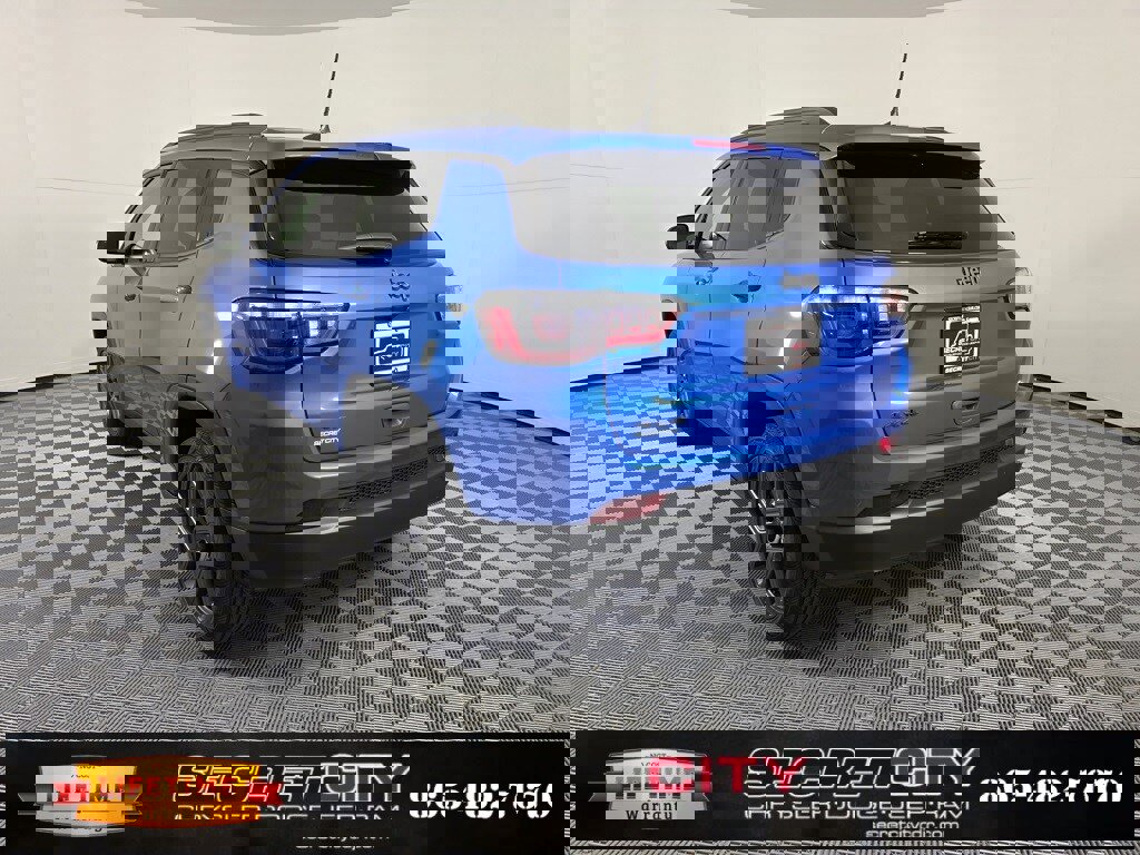 New 2026 Jeep Compass Latitude image 5