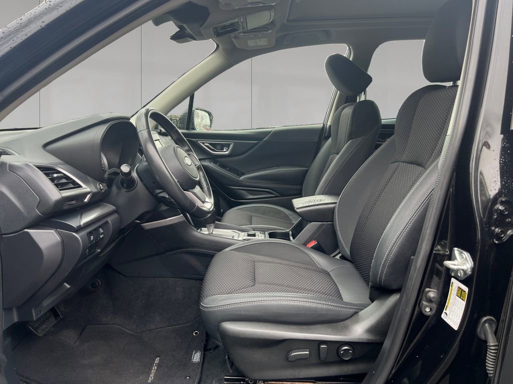 Used 2023 Subaru Forester Premium image 10