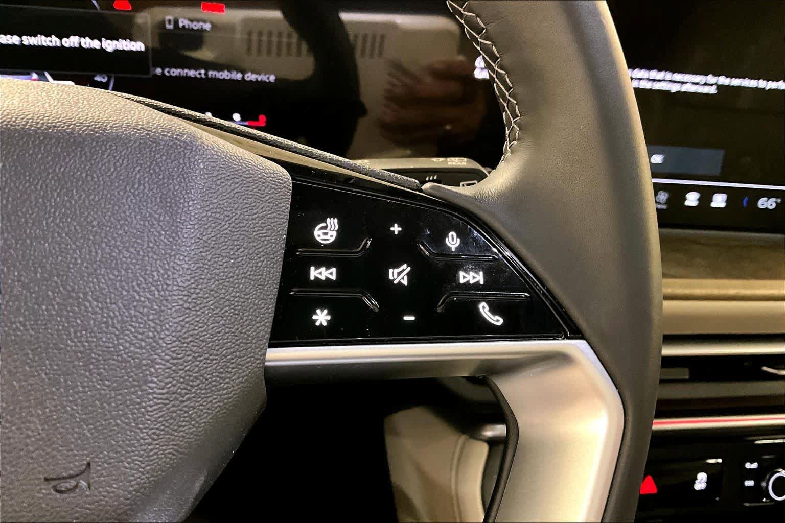 Certified 2025 Audi Q5 Premium Plus w/ Premium Plus image 24