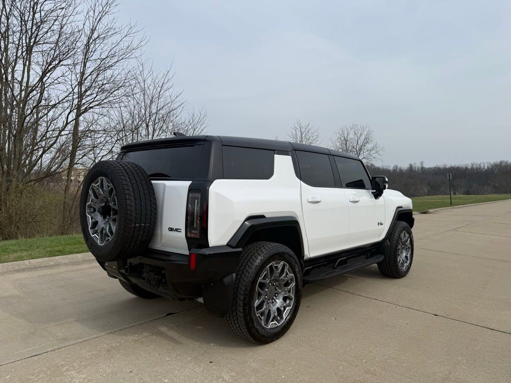 Used 2025 GMC Hummer EV 3X image 3