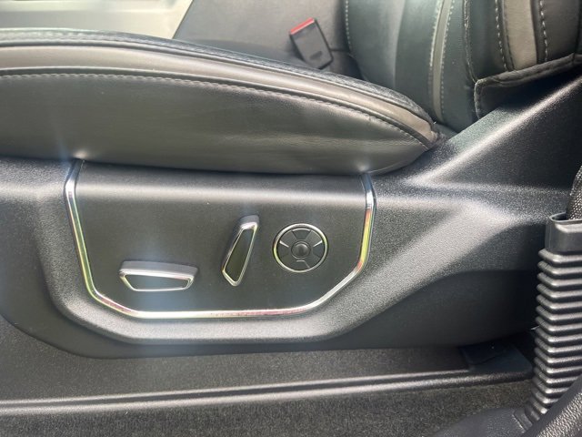 Used 2017 Ford F250 Platinum w/ FX4 Off-Road Package image 12