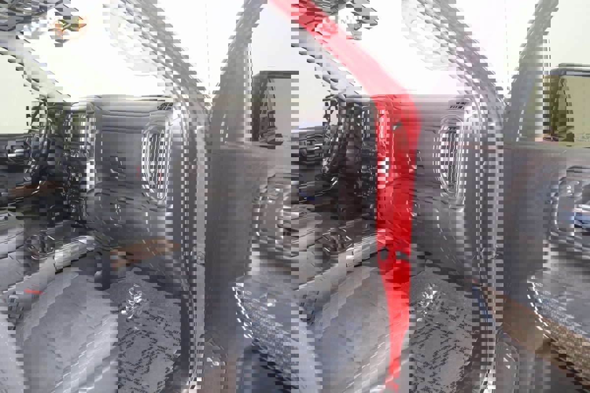 Used 2020 Chevrolet Silverado 1500 LT Trail Boss image 37