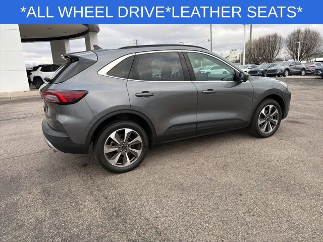 Used 2024 Ford Escape Platinum image 12