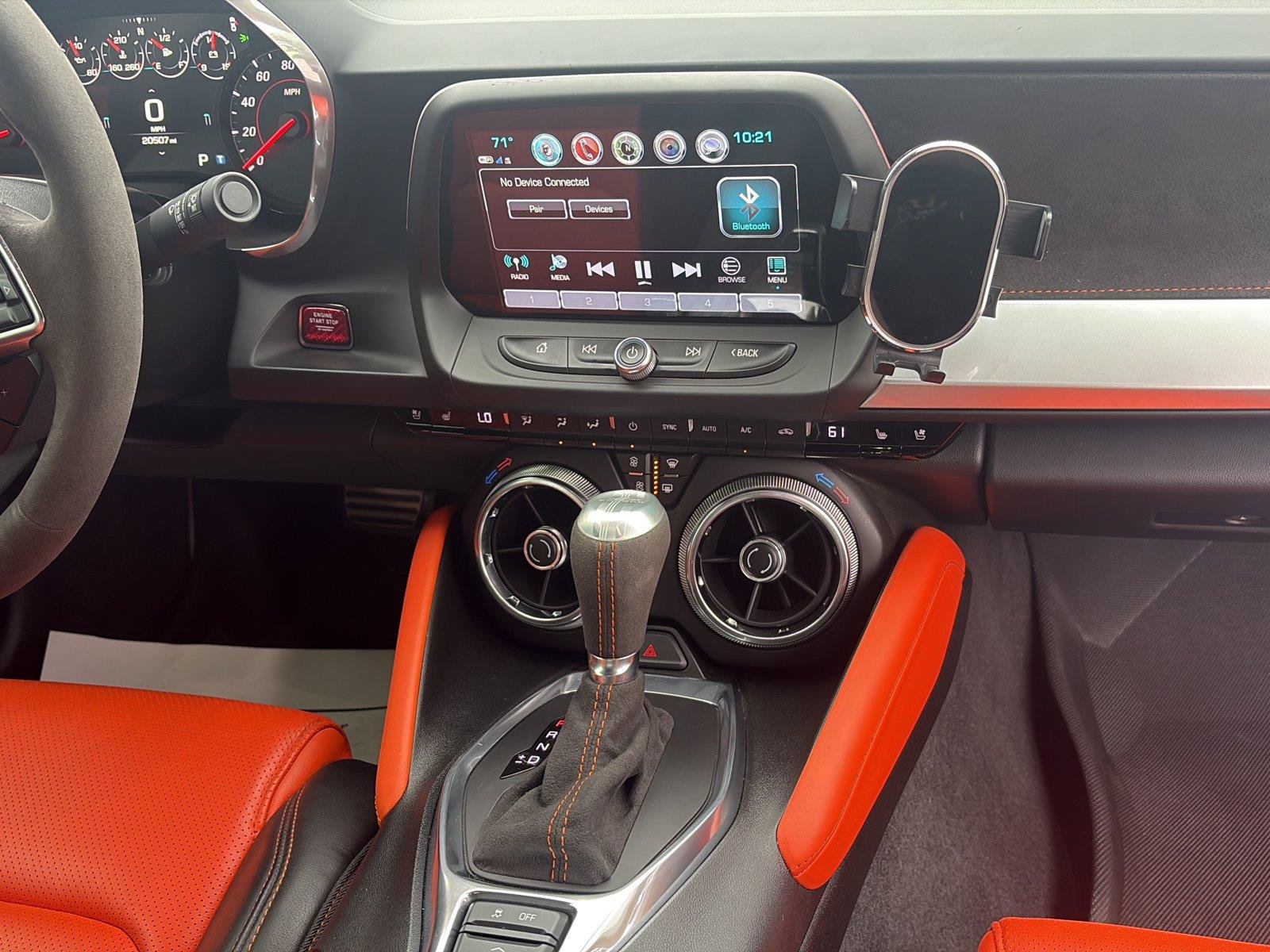 Certified 2018 Chevrolet Camaro SS w/ Hot Wheels Edition RWD image 10