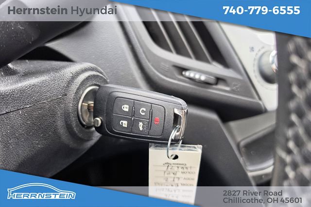 Used 2016 Chevrolet Equinox LTZ w/ Enhanced Convenience Package image 20