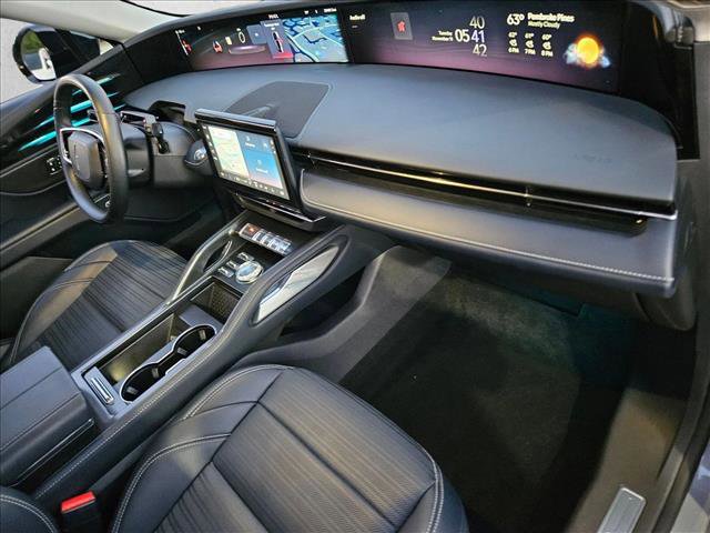 Used 2024 Lincoln Nautilus Reserve w/ Equipment Group 202A image 21