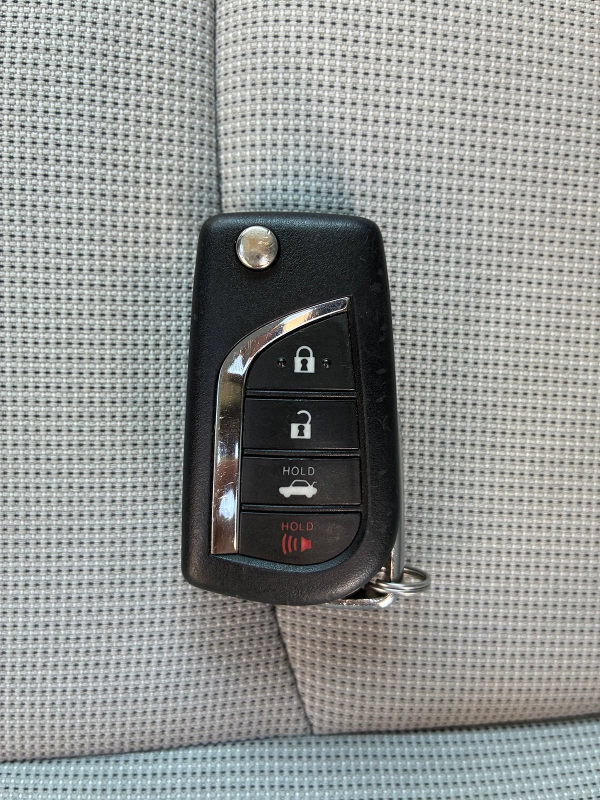 Used 2022 Toyota Corolla LE FWD image 12