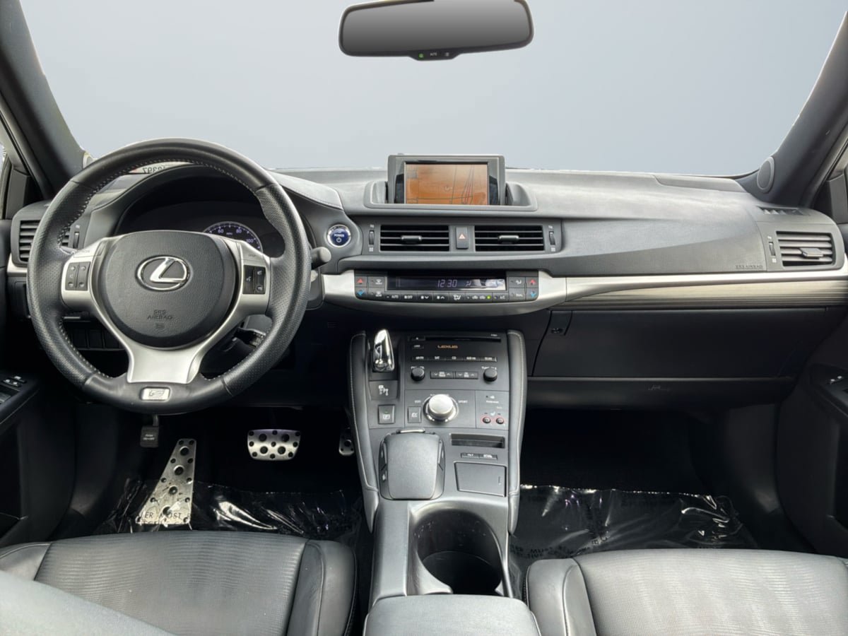 Used 2012 Lexus CT 200h Premium w/ Premium Audio Pkg (F Sport) FWD image 10
