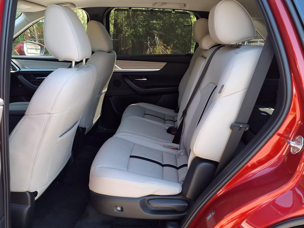 Used 2024 MAZDA CX-90 Plug-In Hybrid w/ Preferred AWD/4WD image 14