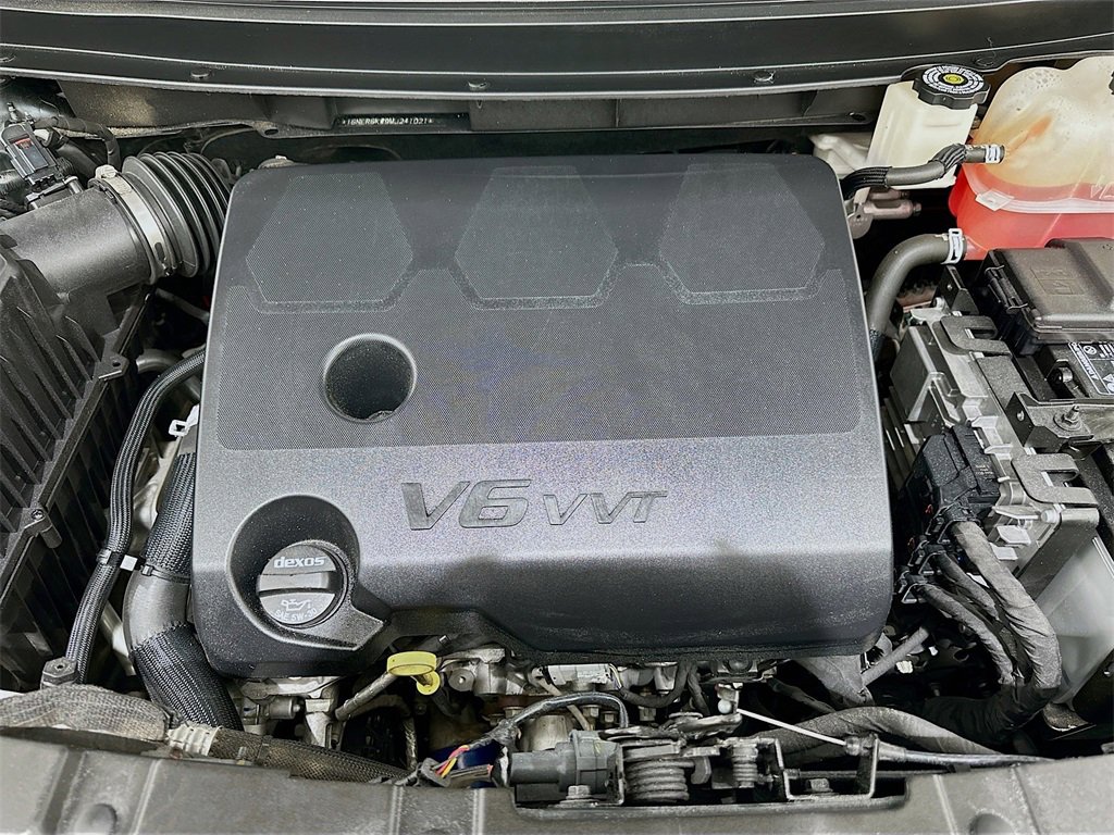 Used 2021 Chevrolet Traverse LT image 31