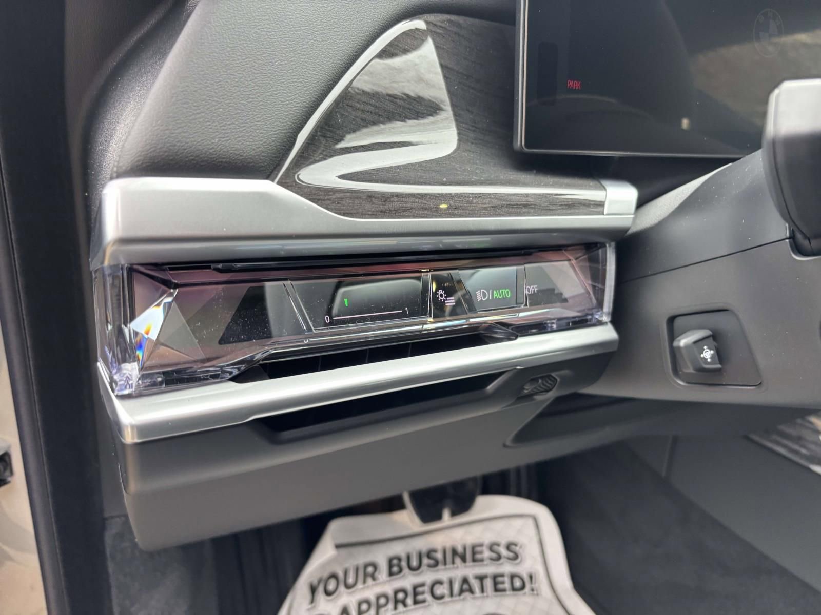 New 2026 BMW 740i xDrive image 11