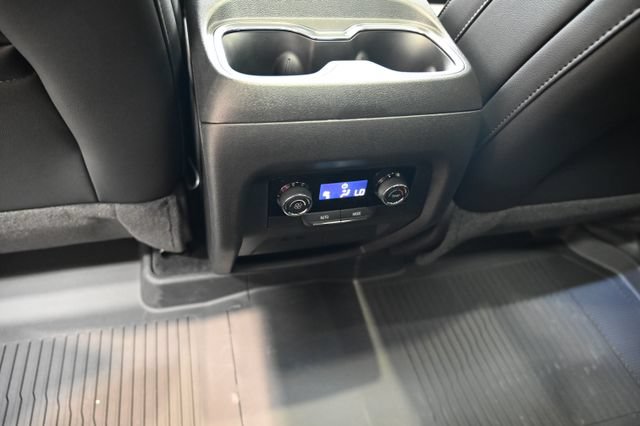 New 2027 Chevrolet Traverse LT w/ Sun and Wheel Package FWD image 26