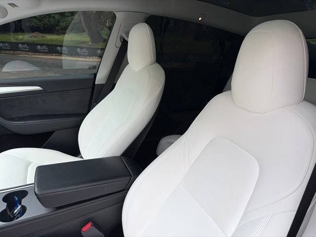 Used 2023 Tesla Model Y Performance AWD/4WD image 9