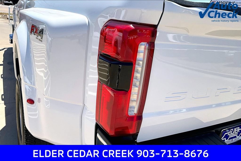 Used 2025 Ford F350 Lariat AWD/4WD image 31