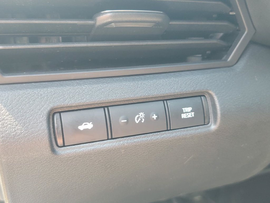 Used 2024 Nissan Altima 2.5 SV FWD image 32