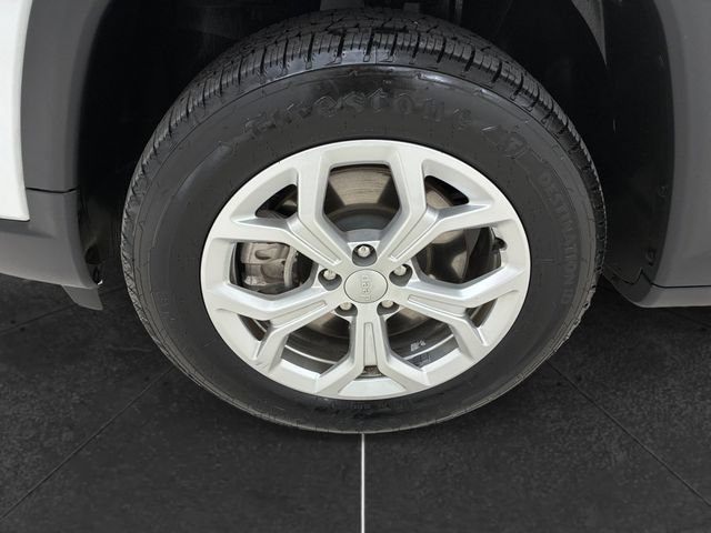 Used 2024 Jeep Compass Latitude AWD/4WD image 9