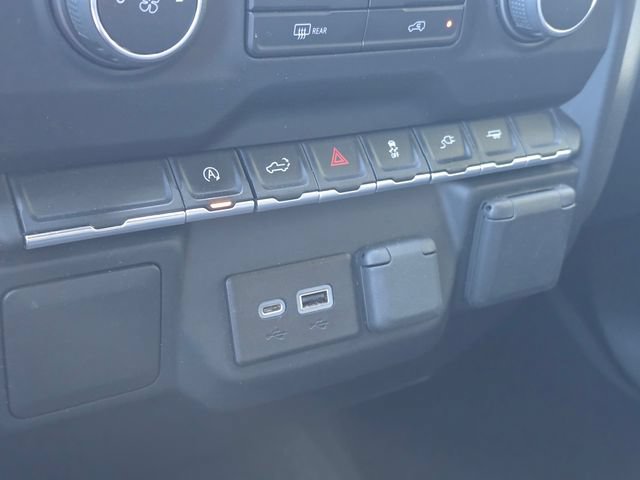 Used 2022 Chevrolet Silverado 1500 Custom RWD image 27