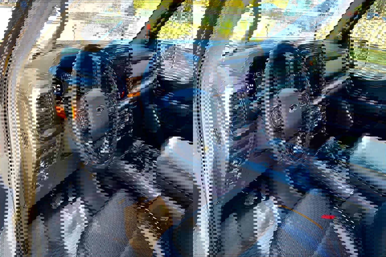 Certified 2022 Ford F150 Tremor w/ Equipment Group 402A High image 15