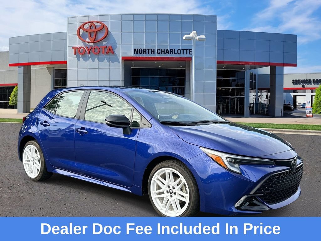 Used 2026 Toyota Corolla SE FWD image 1