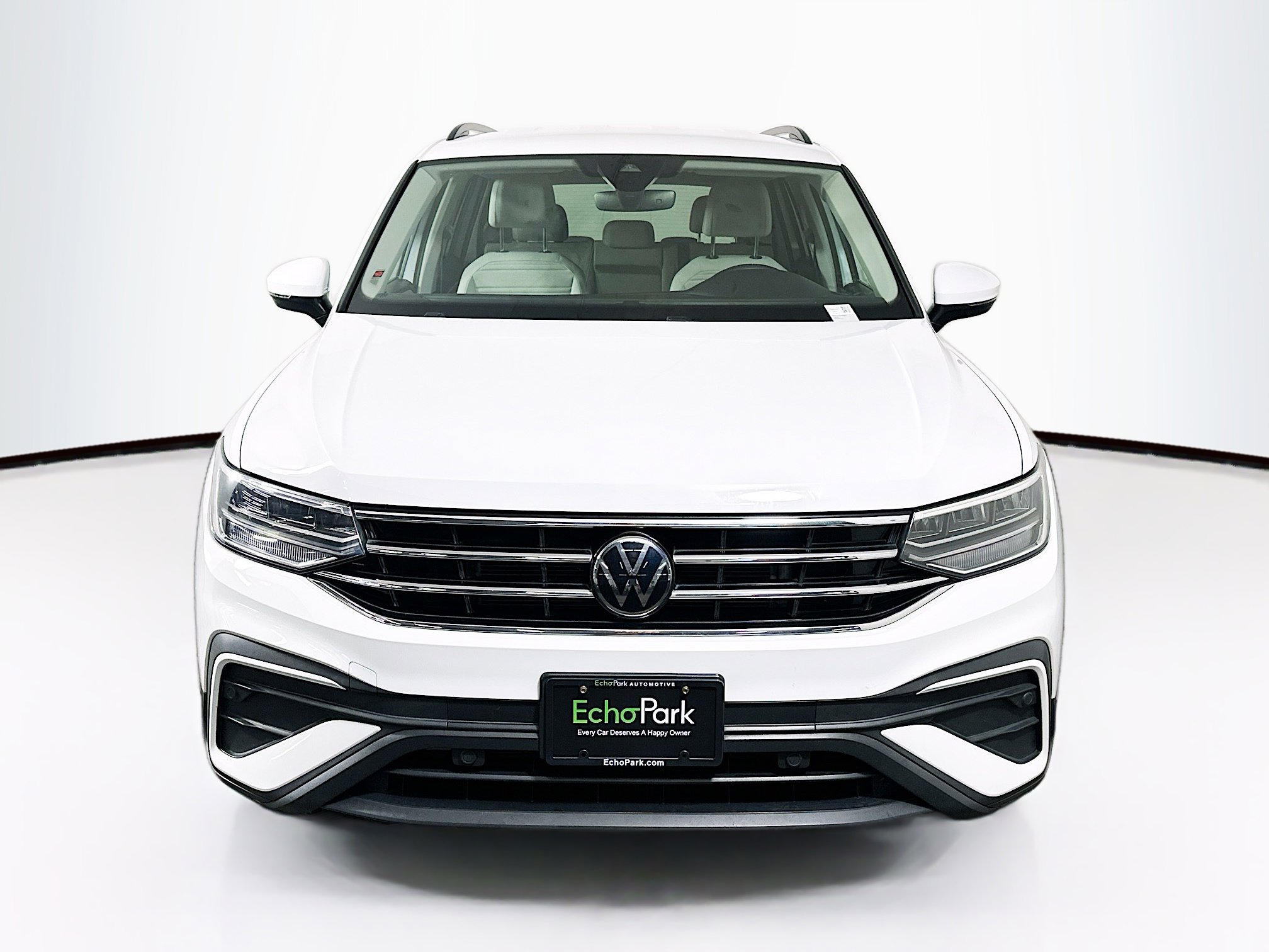 Used 2023 Volkswagen Tiguan S w/ Driver Assistance Package FWD image 2
