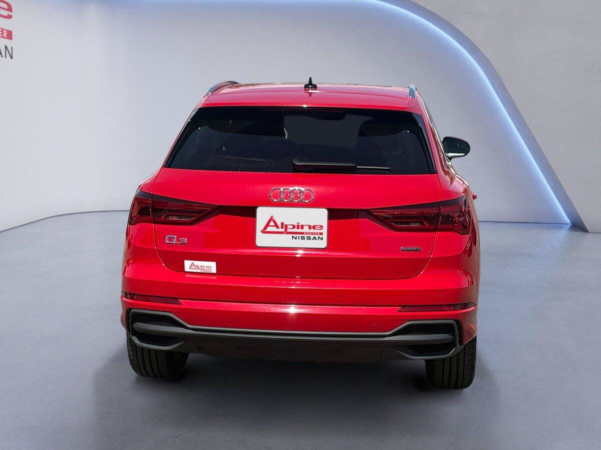 Used 2024 Audi Q3 2.0T Premium AWD/4WD image 4