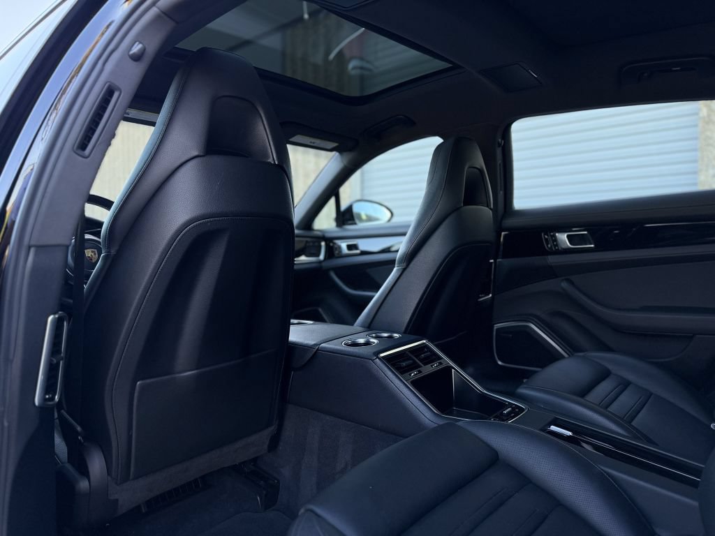 Used 2018 Porsche Panamera 4S Executive AWD/4WD image 23