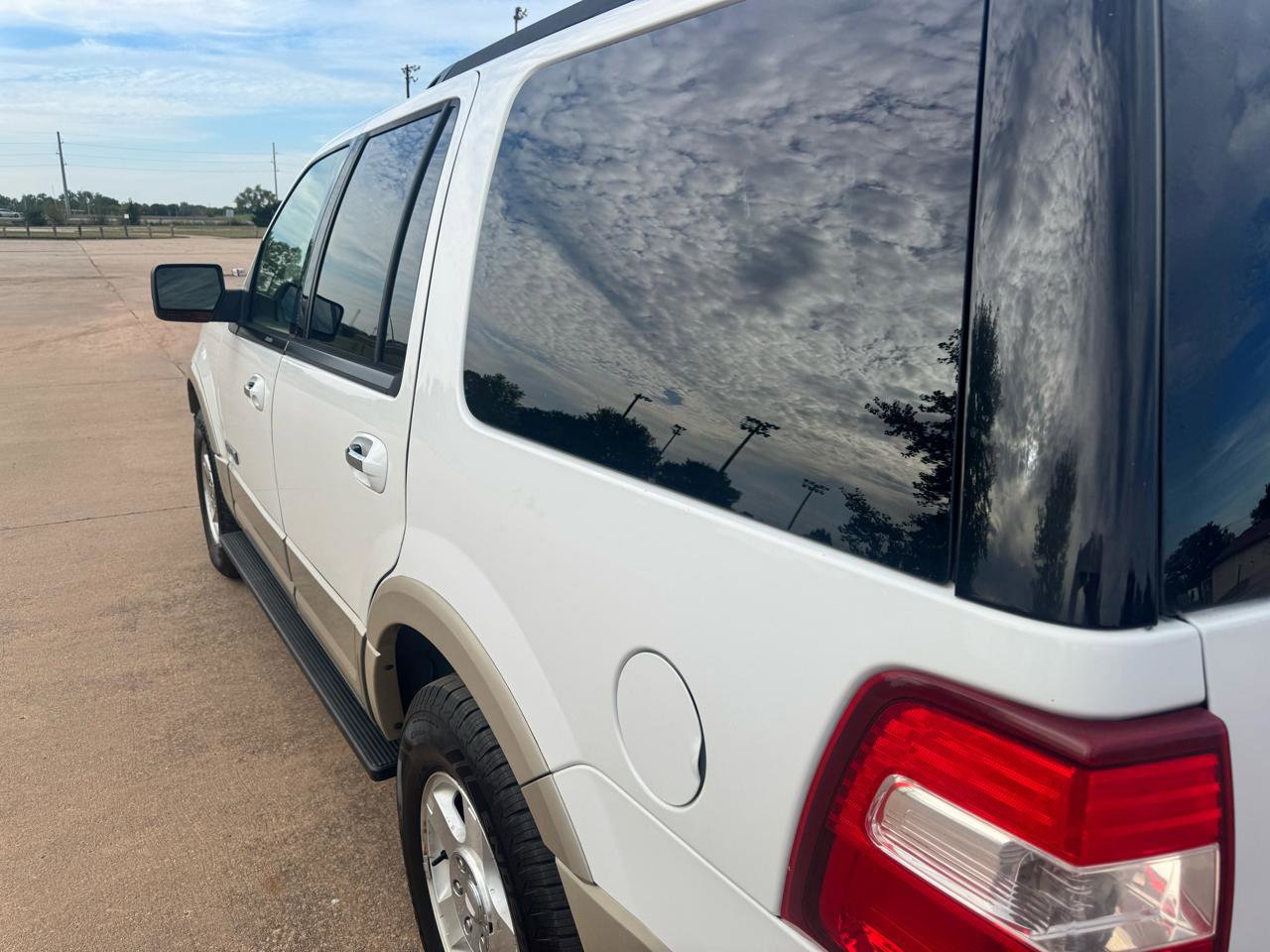Used 2007 Ford Expedition Eddie Bauer RWD image 9