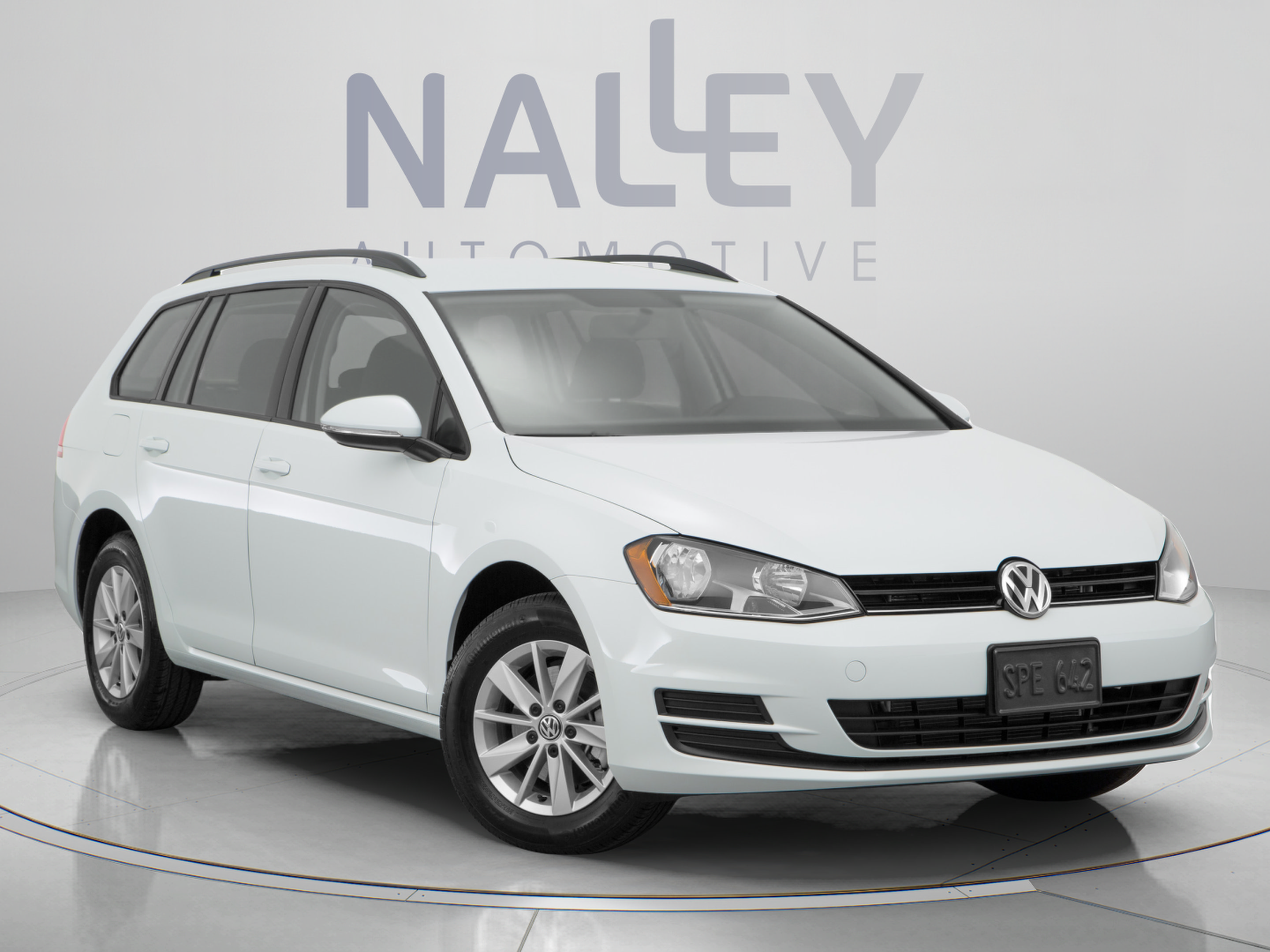 Used 2016 Volkswagen Golf SE FWD image 6