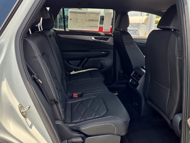 New 2026 Volkswagen Atlas Cross Sport SE FWD image 16
