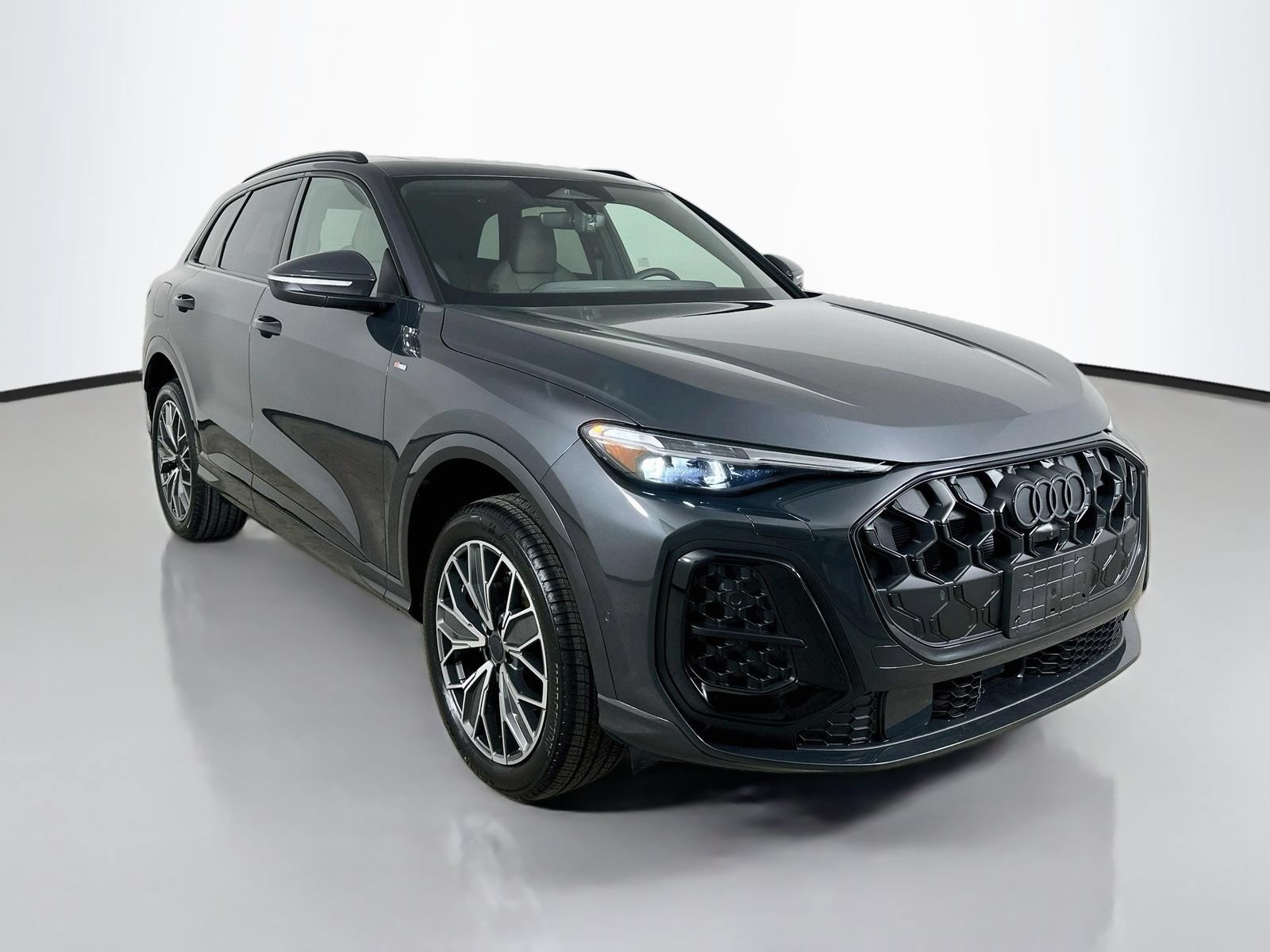 New 2026 Audi Q5 Premium Plus AWD/4WD image 3