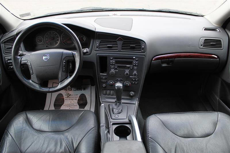 Used 2004 Volvo V70 AWD/4WD image 15