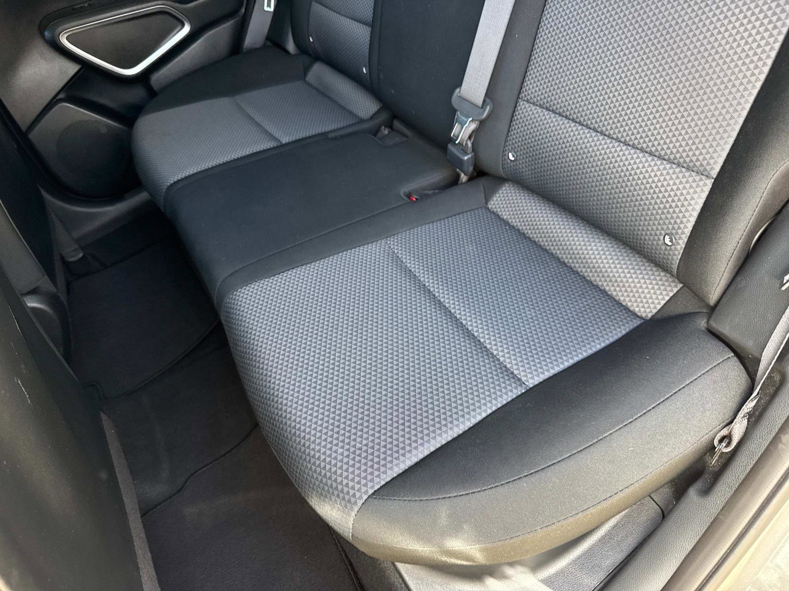 Used 2023 Kia Soul LX w/ LX Technology Package image 12